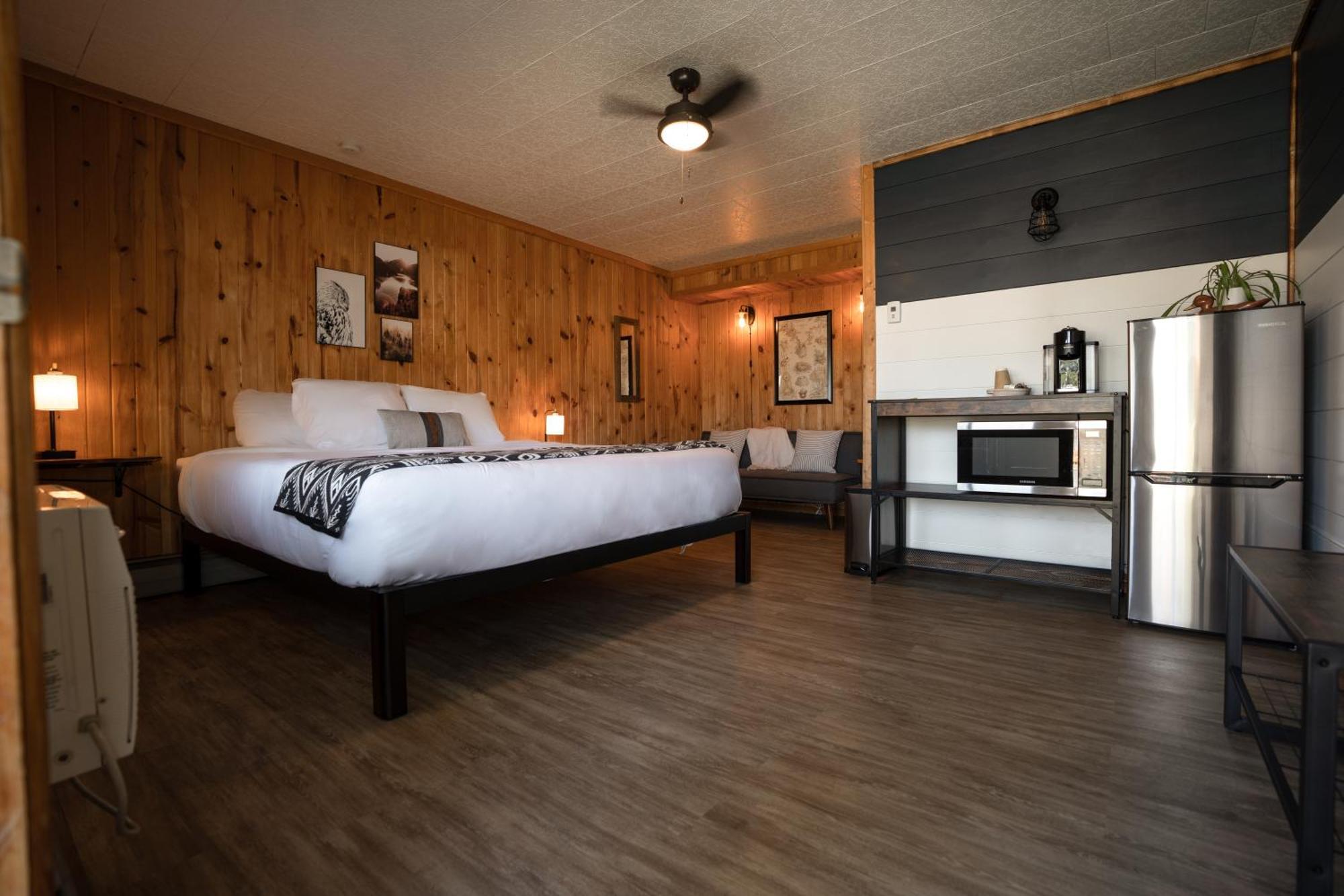 Hotel Columbia Point *