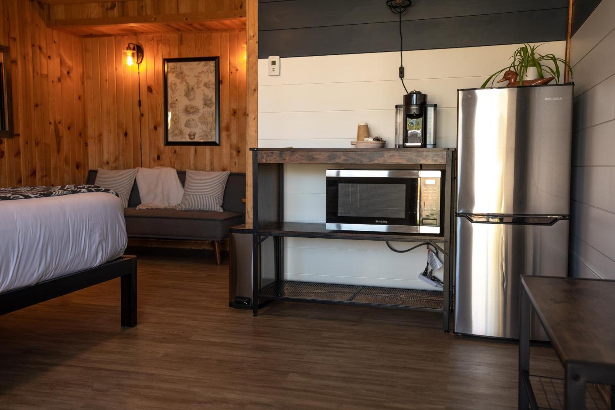 Hotel Columbia Point Kettle Falls